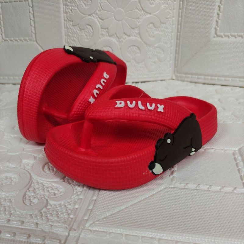 sandal jepit anak perempuan karakter bebek/panda size 24-29-Merah