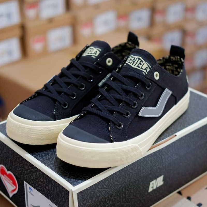 Ventela Evil x Papagadingg Low Black