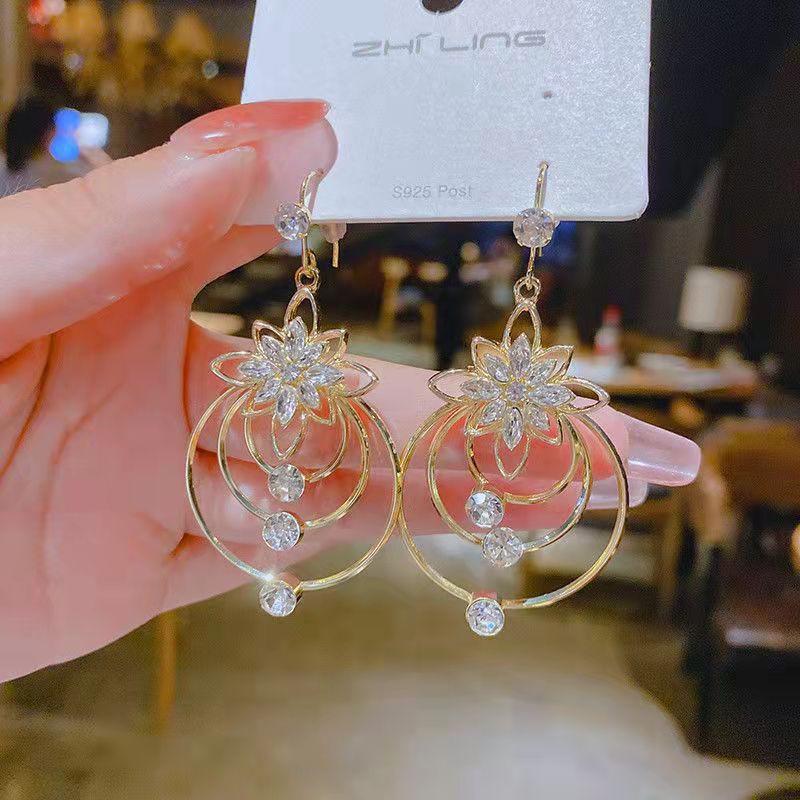 Anting Kait Gantung Desain Bunga Teratai Hias Kristalzircon Gaya Korea Untuk Wanita