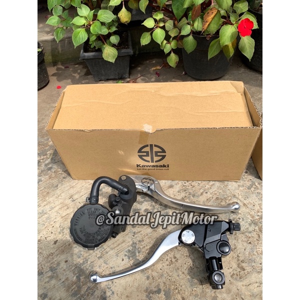 MASTER REM Z900 SET HANDLE KOPLING Z900 ORIGINAL KAWASAKI