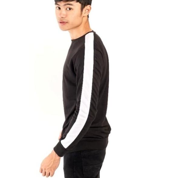 Sweater pria lengan panjang hitam list putih