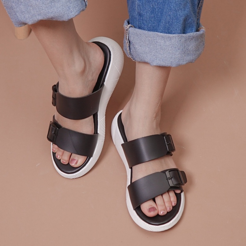 SARASARA YUK - Sandal Wanita Slop Casual Model Birken Sol Puyuh SARA SARA JEAN Sendal Selop Cewek Kulit Santai Strap Gesper Ban dua Empuk lucu Size 36 37 38 39 40 Warna Yellow Kuning Soft Anti Slip Original Kekinian Terbaru Shoes ORI Mall Official Store