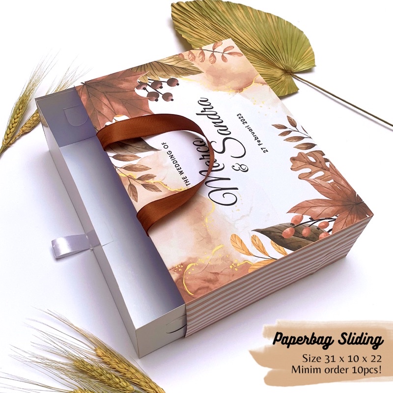 

Tas Kertas Paperbag Sliding Bridesmaid Ulang Tahun Hampers Lebaran size 31x10x22 (PxLxT)