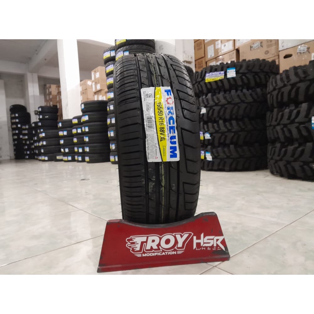 Ban Tubles Tahun Baru FORCEUM OCTA 195 50 R16