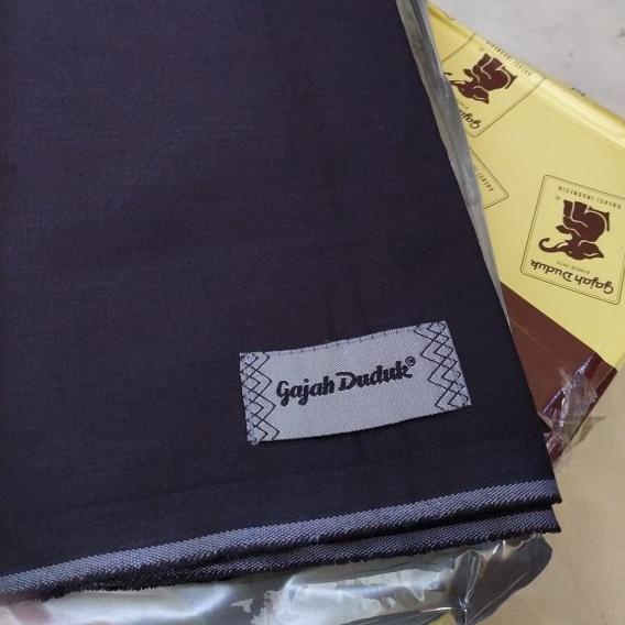 Sarung Gajah duduk Polos Hitam