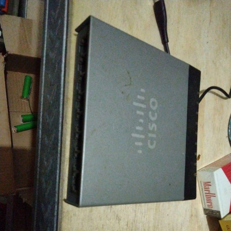 switch hub D-LINK 16port dan 8 port DES1016A NORMAL bekas