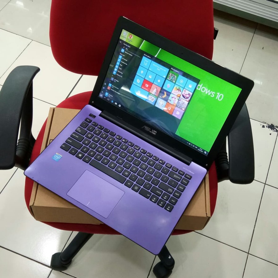 Laptop Leptop Asus X453M Hardisk 500GB RAM 2GB Mulus sangat istimewa