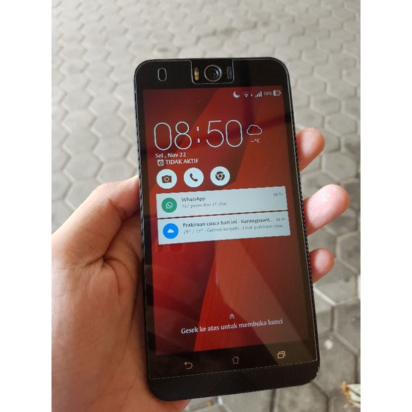 ASUS ZENFONE SELFIE 3/32 ZD551KL FULLSET SECOND MULUS