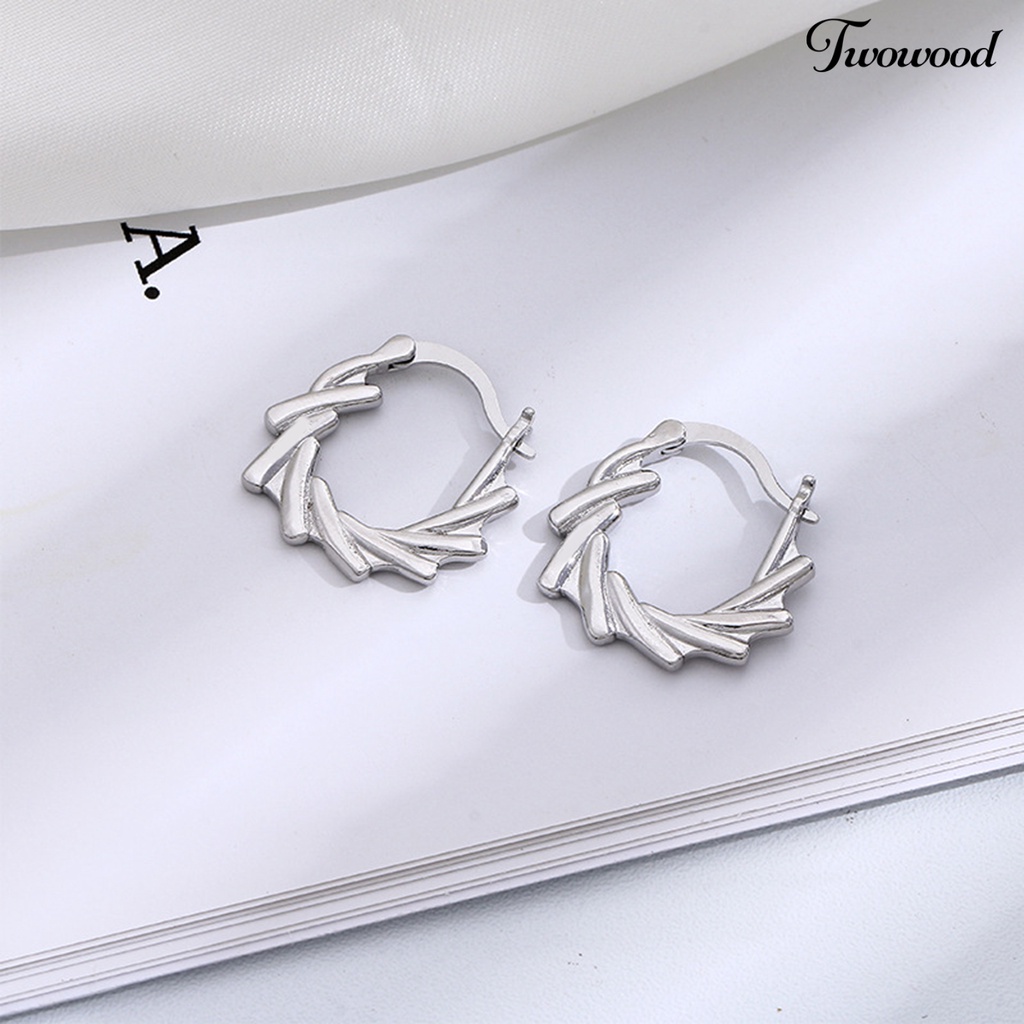 1 Pc Anting Hoop Bentuk Angin Puyuh Electroplating Gaya Korea Untuk Harian