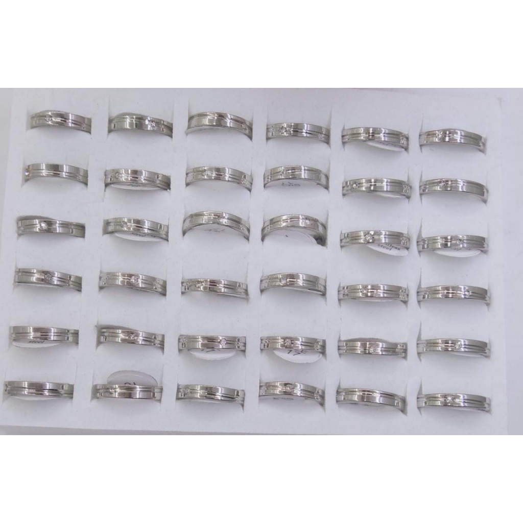 CINCIN TITANIUM 1 BOX ISI 36 PCS UKURAN 16 SAMPAI 19 MOTIF MATA DIAMOND SILVER DUNIA GELANG DGST