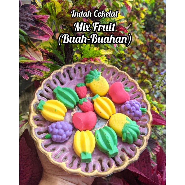 

Coklat Cokelat Karakter Buah-Buahan by Indah Cokelat