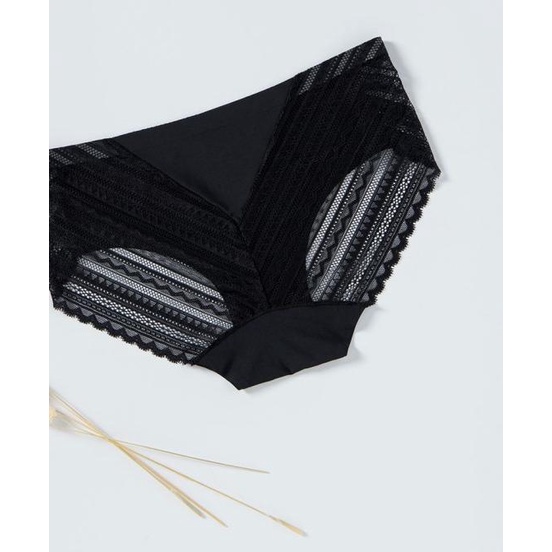 Panty (Celana Dalam) Young Hearts Microfiber Lace Midi Y27-000587 - Beige, L