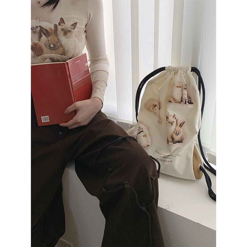 ☇™❁Sera BETWEENAND Animal Gathering Drawstring Backpack Ransel beige siap pakai yang tidak akan salah bagaimana pun Anda memakainya [Berakhir pada 18 November]