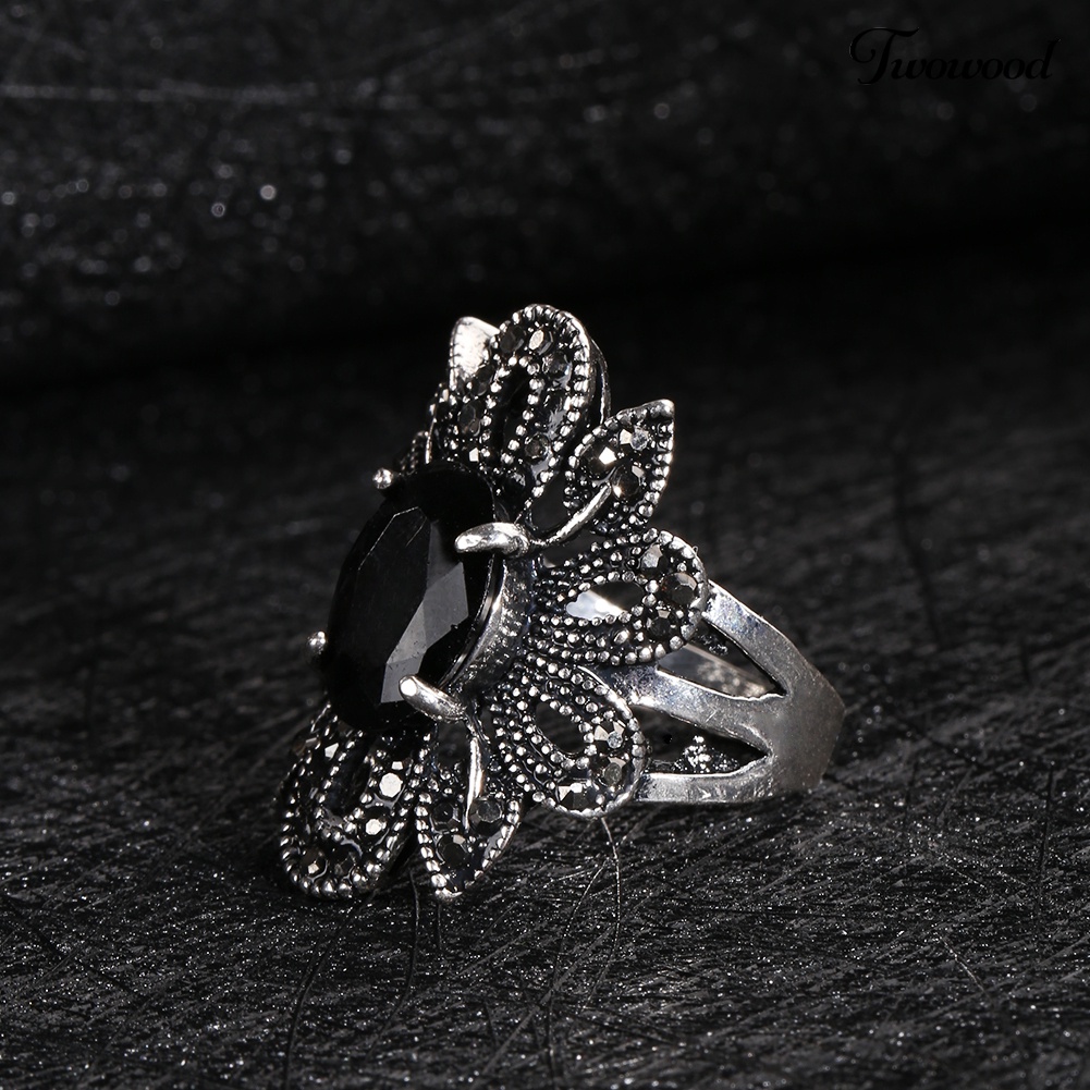 Cincin Bahan Alloy Resin Motif Bunga Gaya Vintage Untuk Wanita