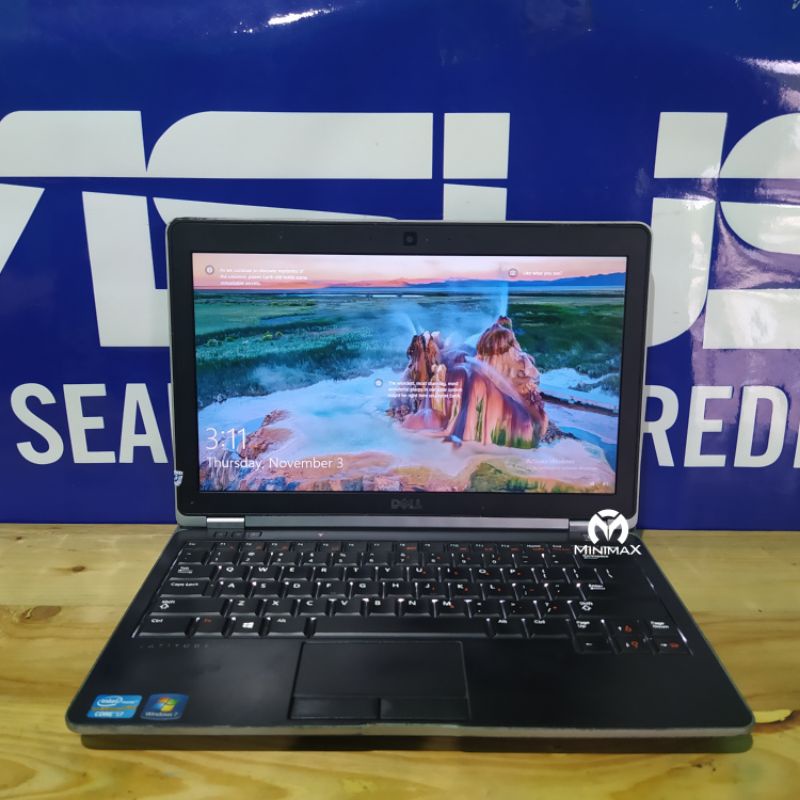 Dell e6230 laptop i7 3 jutaan slim ringan keyboard backlight cocok buat editing