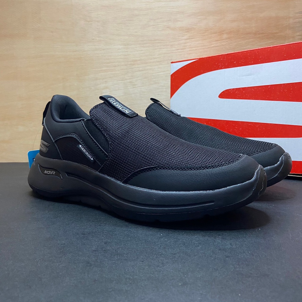SEPATU SKECHERS ARCH FIT SLIP ON SEPATU SNEAKERS PRIA TERLARIS SEPATU TERBARU DISCOUNT COD
