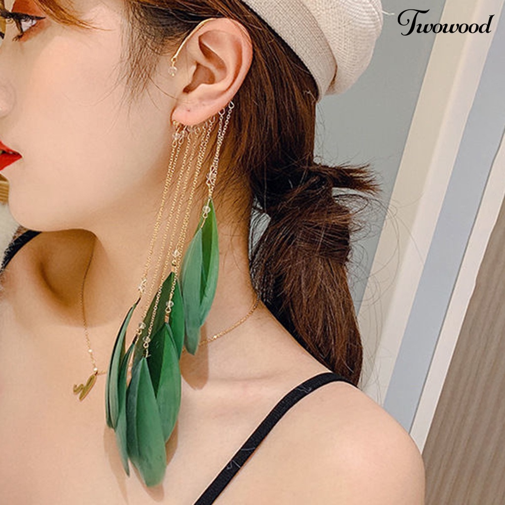 1 Pasang Anting Panjang Desain Bulu Rumbai Gaya Bohemian Untuk Hadiah