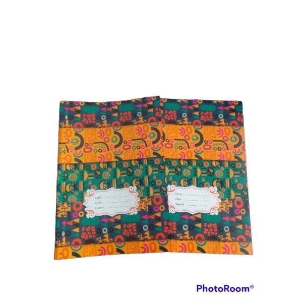 

sampul buku motif ornament ukuran boxy perpak isi 20lembar
