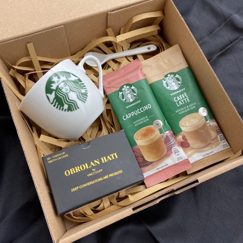 

[KDP054] SET KADO GELAS KOPI STARBCK PACAR DOI LENGKAP OBROLAN HATI / HAMPERS / ANNIVERSARY