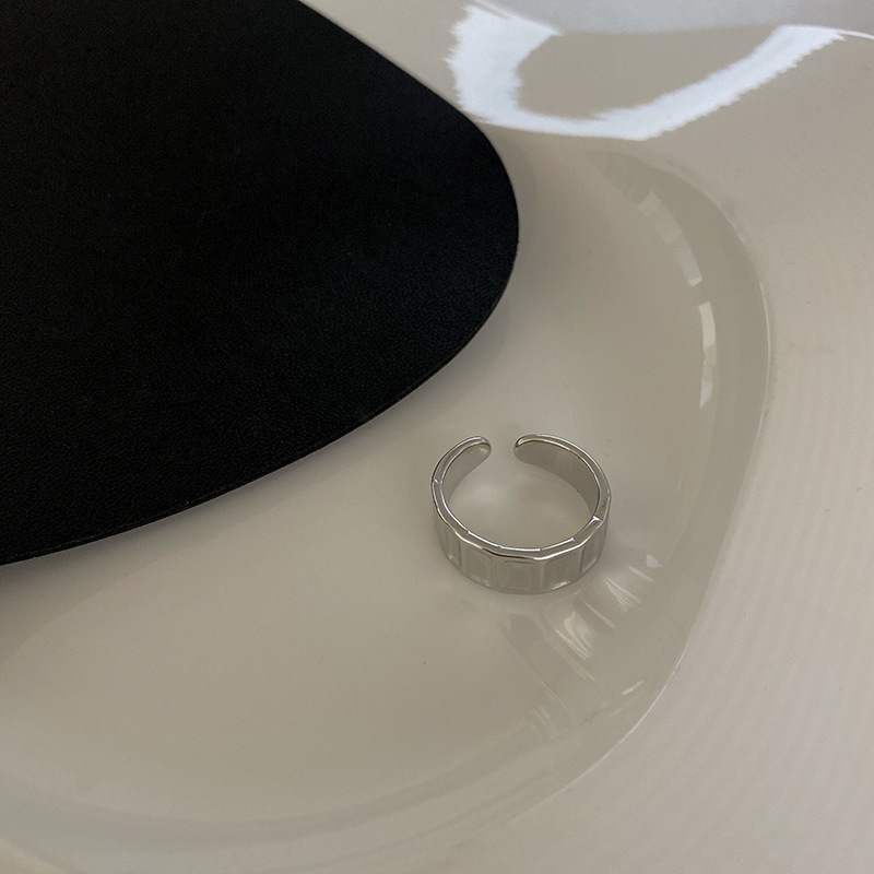 Cincin Zircon Bentuk Kotak Geometris Warna Silver Gaya Retro Untuk Aksesoris