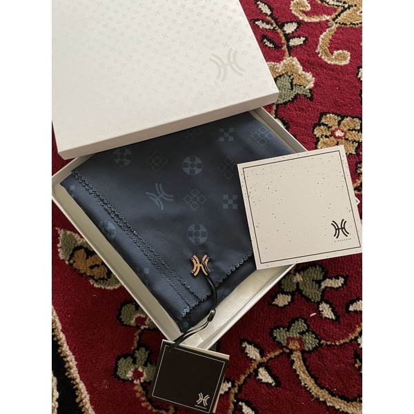 monogram hida hasan NEW