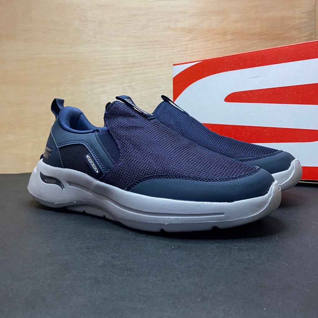 SEPATU SKECHERS ARCH FIT SLIP ON SEPATU SNEAKERS PRIA TERLARIS SEPATU TERBARU DISCOUNT COD