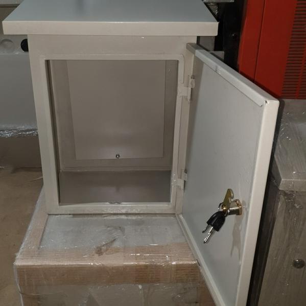 Box panel outdoor topi ventilasi 40x30x20 30x40 30x40x20