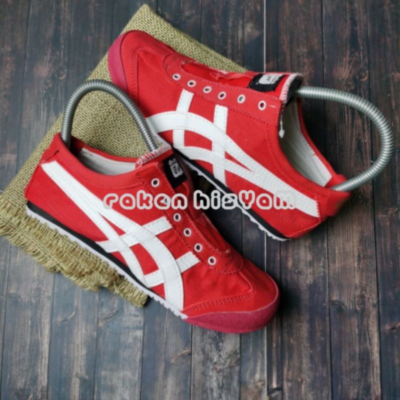 SEPATU FASHION SLIP ON WANITA KOREAN STYLE GARIS GARIS SEPATU SLOP WANTIA