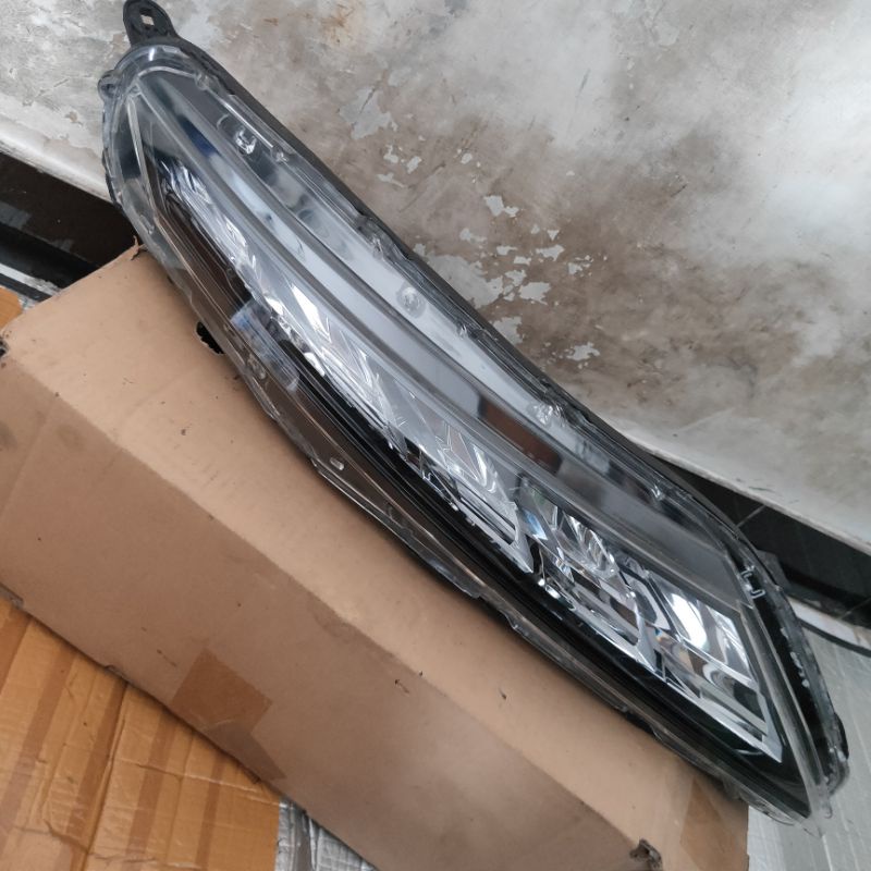 Lampu DRL Mitsubishi XPander Ultimate Sport Exceed Original