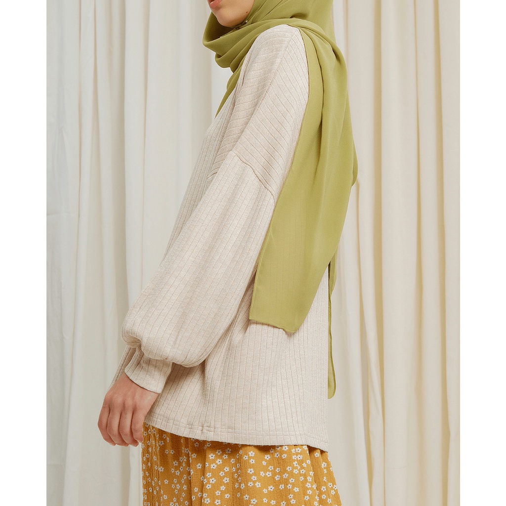 Cottoncut Yasmin Top Kaos Lengan Panjang Oversized Longsleeve