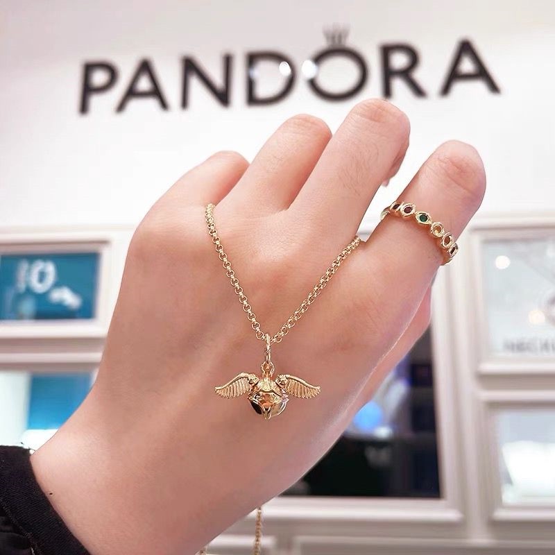 Pandora Kalung Emas 18K Hias Liontin Snitch Harry Potter Untuk Wanita