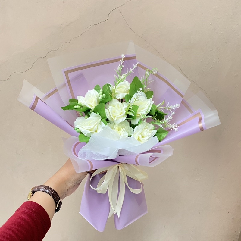 BOUQUET BUNGA / ARTIFICIAL BOUQUET/ GIFT WISUDA