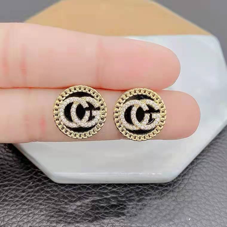 Set Anting Tusuk Silver S925 Desain Huruf CG Hias Berlian Untuk Wanita