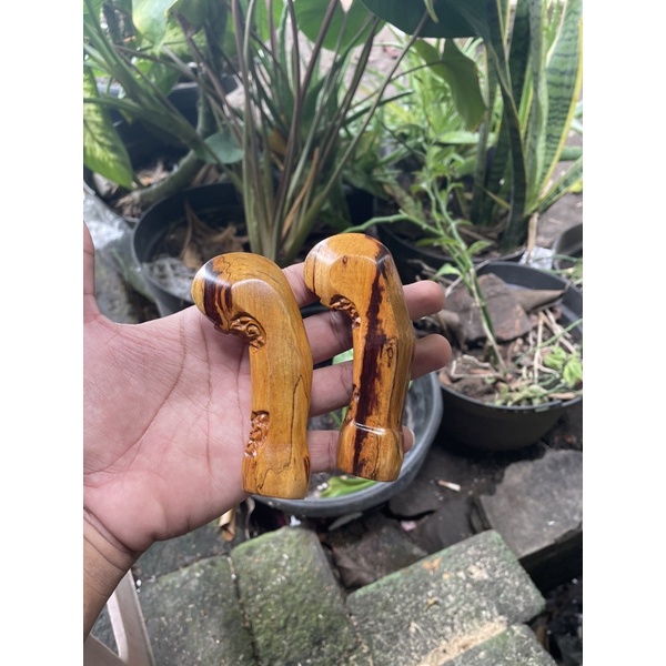 Ukir keris/ Deder model Solo