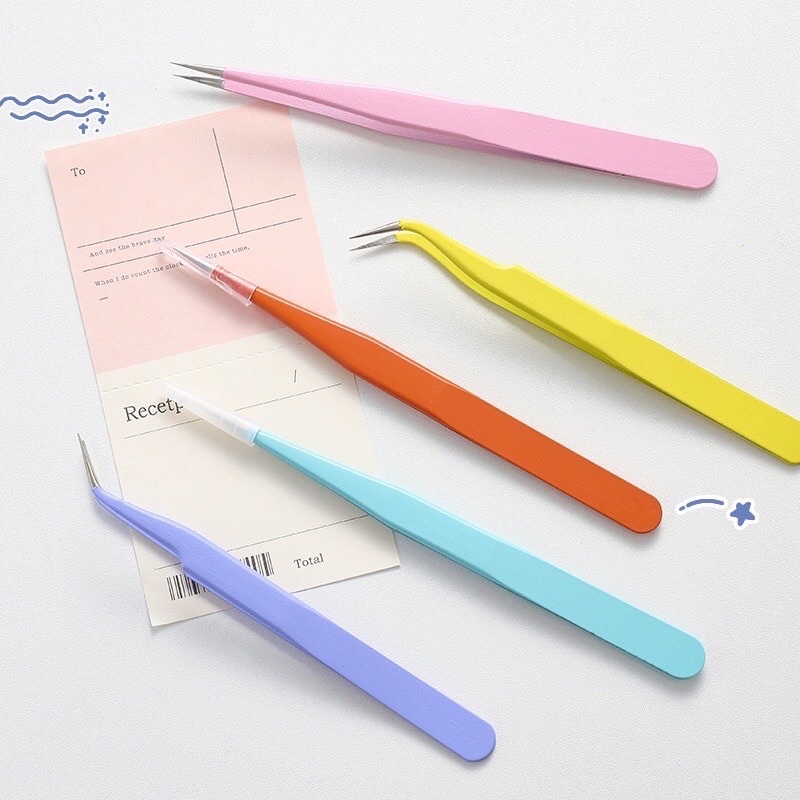 

READY STOCK BISA COD - MACAROON TWEEZER STICKER PINSET STIKER ALAT DEKORASI SCRAPBOOK JURNAL AESTHETIC BENGKOK LURUS STAINLESS STEEL BESI WARNA PASTEL GAYA REMAJA CEWEK KOREA VIRAL KAWAII IMUT MANIS TOOL KREATIF ANAK PEREMPUAN FANCY GEMOY PINK IMPOR