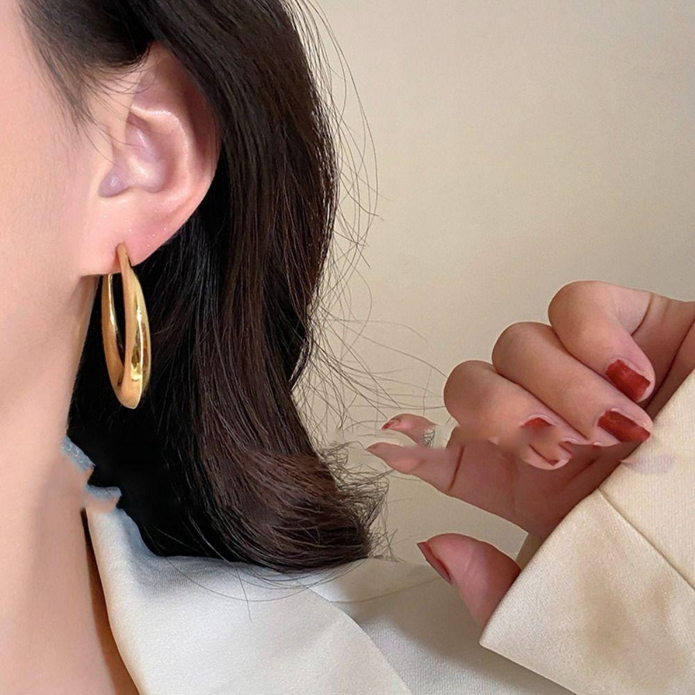 Mxbeauty Anting Hoop Wanita Kepribadian Keren Punk Fashion Logam Tampan Perhiasan Fashion