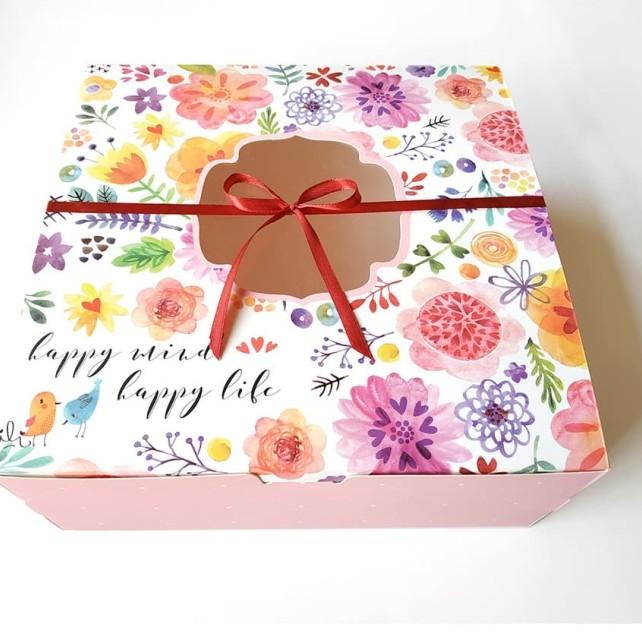 

dus / kotak / boks / box cantik serba guna 25 x 25 x10 cm isi 10 pcs