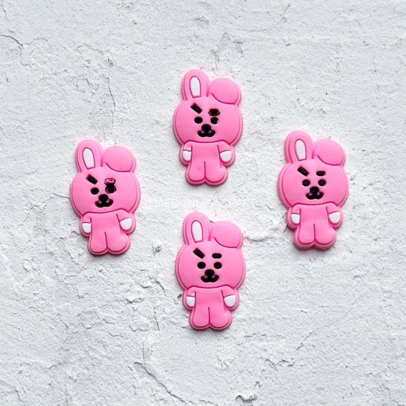 Clay BTS BT21 Strap Mask, Stiker Diary, Pin Bros Dan Accessories DIY.