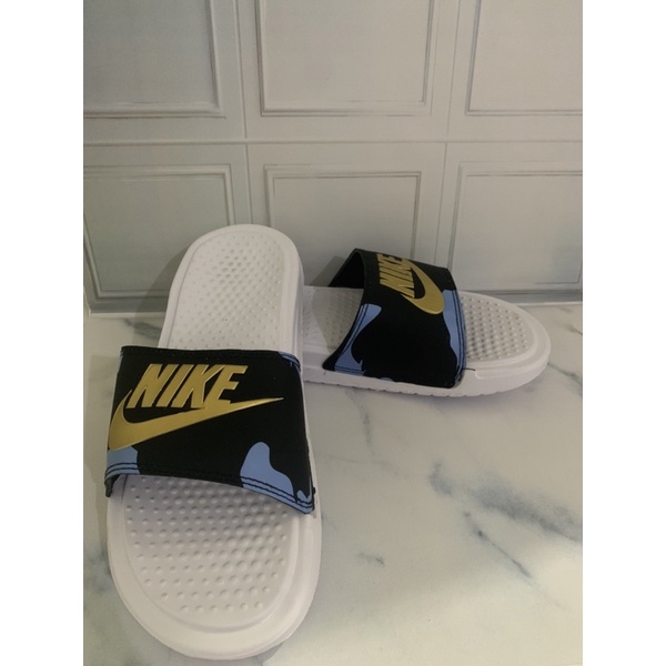 Sandal Selop Pria Nike Putih