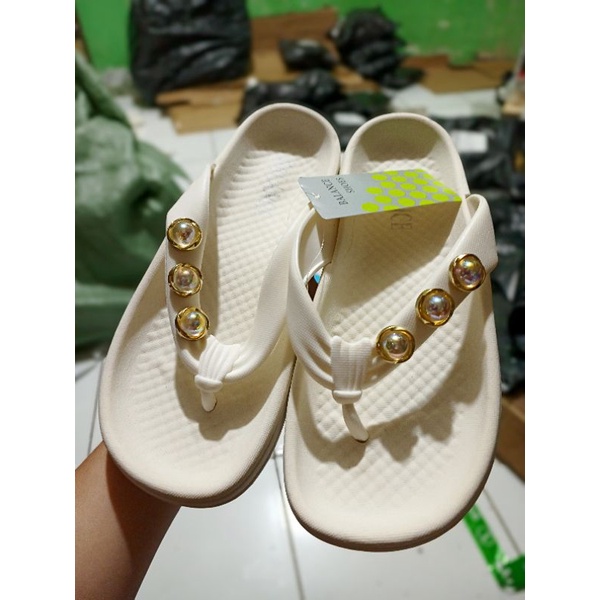 Sandal Jepit Jelly Import Wanita BALANCE 2212-B Permata Mutiara Tiga Bahan Karet Terbaru