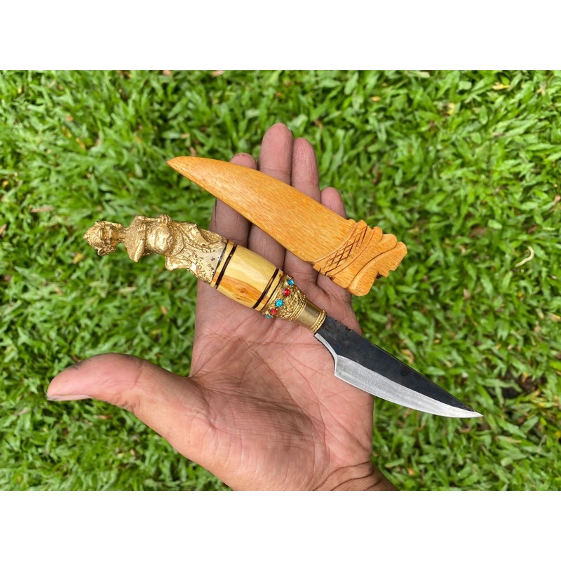 mutik/seselet sangut/pisau dapur