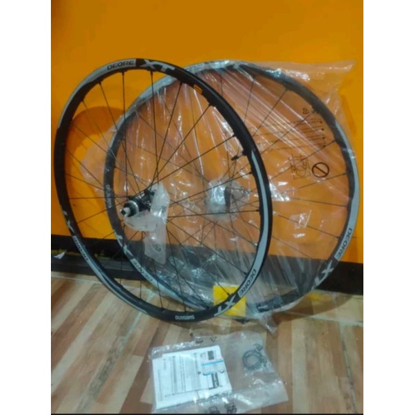 WHEELSET 27.5inch SHIMANO DEORE XT M785 650B CENTERLOCK DISC TA 15x100Omm Front 12x142mm Rear 
