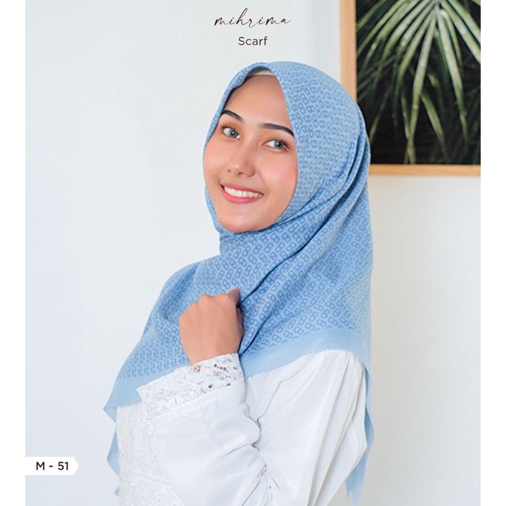 Hijab Segi Empat Motif Mihrima Scraf