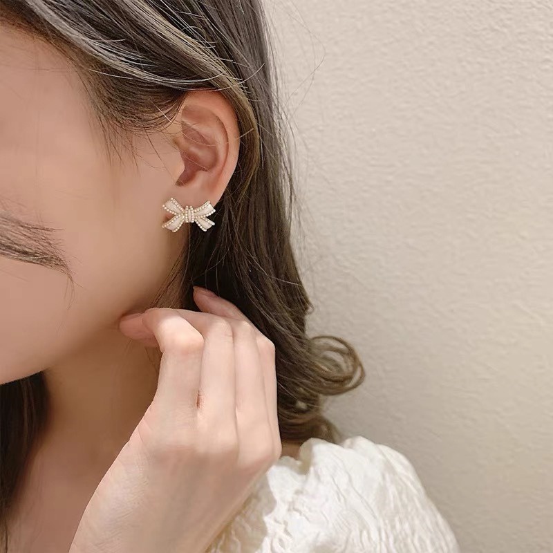 RRNS 139 Anting Wanita Tusuk Persegi Hias Kristal Women Earrings Korea Aksesoris Fashion