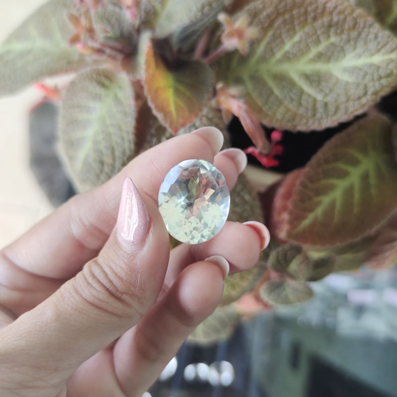 Batu akik kecubung air asli atau kinyang air cutting oval A Natural Quartz