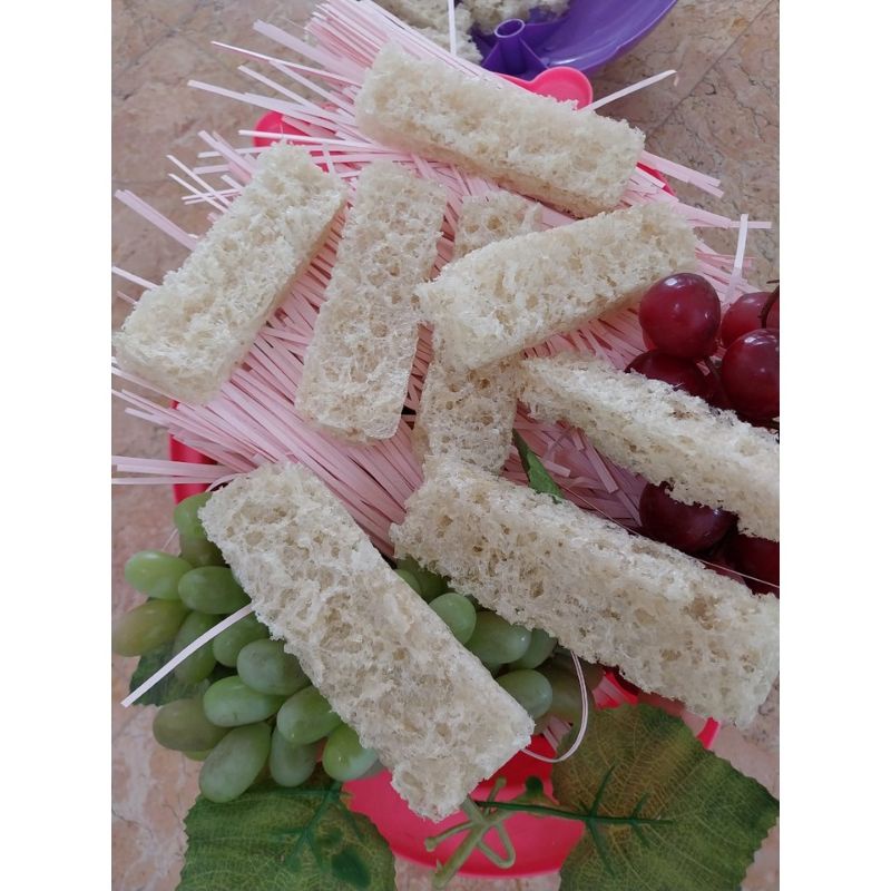 

sarang burung sriti hancuran bersih, siap masak, sriti dan walet satu jenis.