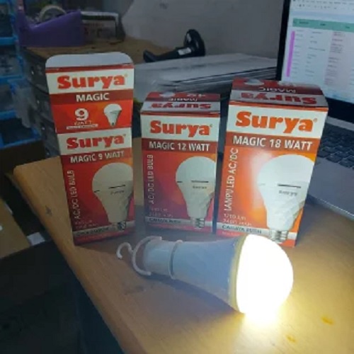 Surya Bola Lampu LED 12 Watt AC/DC Magic Rechargeable Emergency