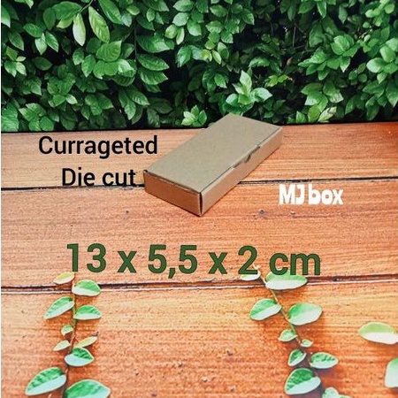 

KARDUS UK. 13x5,5x2 CM........DIE CUT KOTAK KARTON UNTUK PACKING SOUVENIR - DLL- MODEL BOX PIZZA