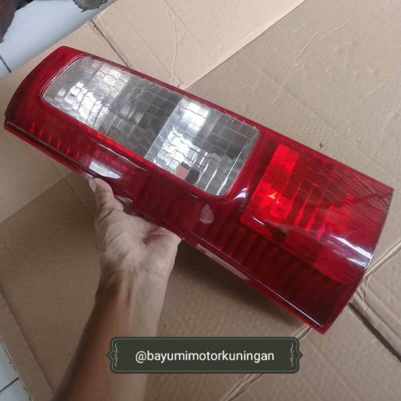 ORIGINAL Stoplamp lampu belakang toyota avanza xenia 2005-2007 KIRI