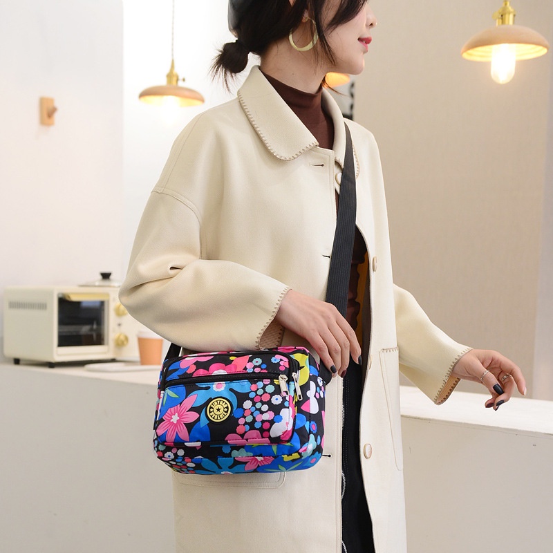 Serenity Tas Selempang Perempuan Motif Bunga-bunga / Terbaru Import - 553